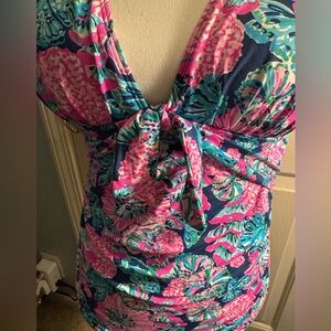 Lilly Pulitzer NWOT never worn size 10 tankini top and sarong hipster bottoms